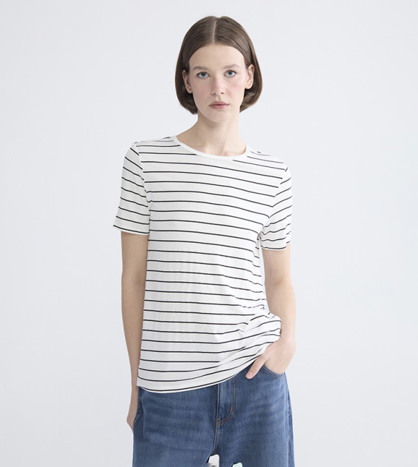 Striped Short Sleeves Casual T-Shirt