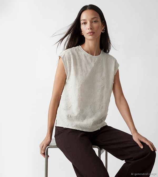 Embroidered Crew Neck T-Shirt