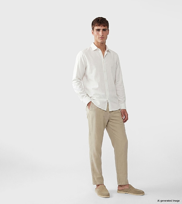 Solid Regular Fit Chinos
