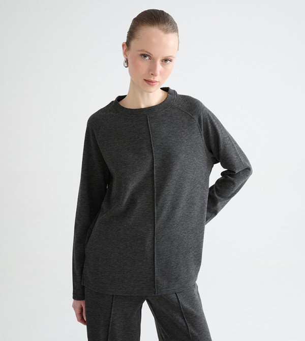 Knitted Crew Neck Sweater