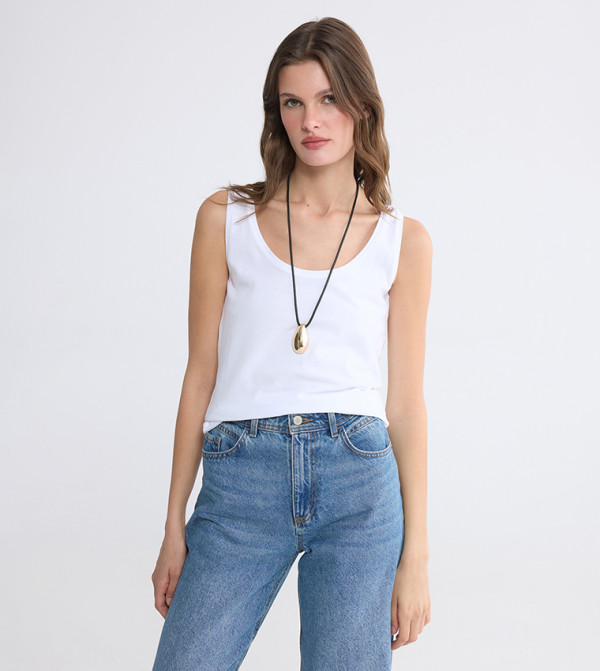 Solid Scoop Neck Tank Top