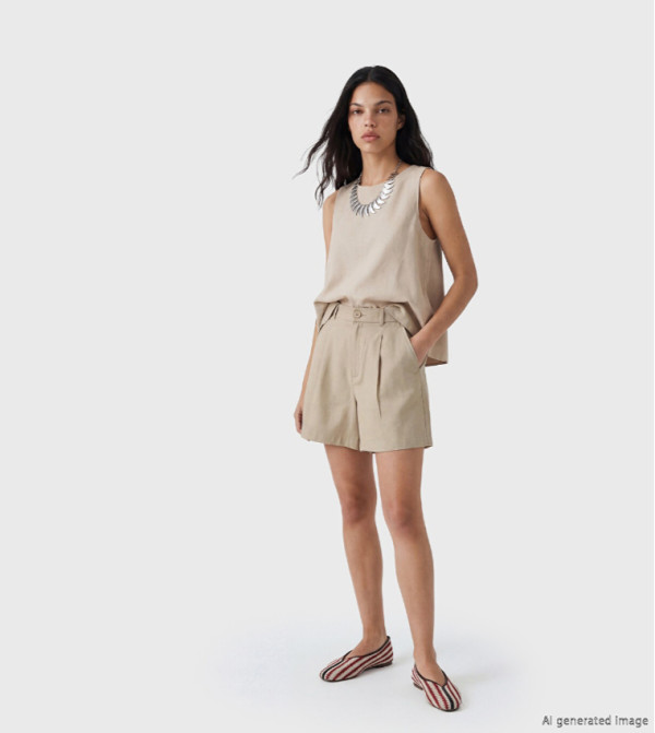 Pleat Detail Button Closure Shorts