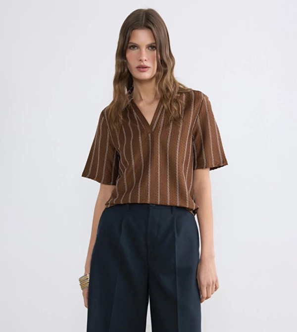 Striped Collared Short Sleeves Top