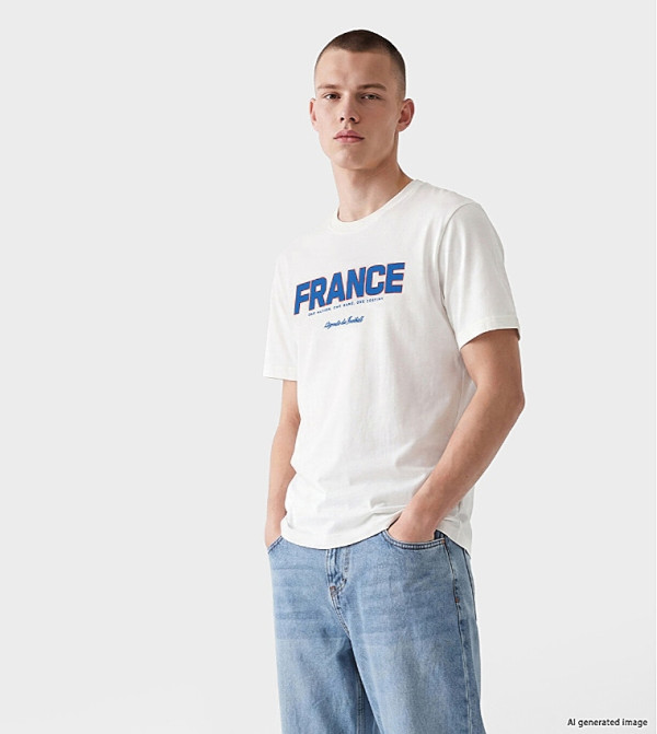 Graphic Crew Neck T-Shirt