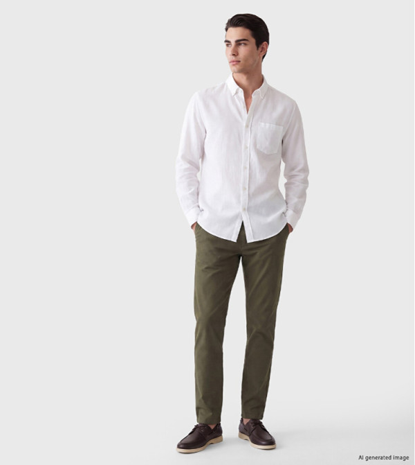 Solid Regular Fit Chinos