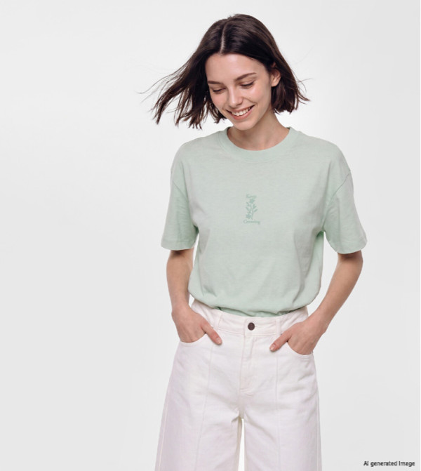 Graphic Crew Neck T-Shirt