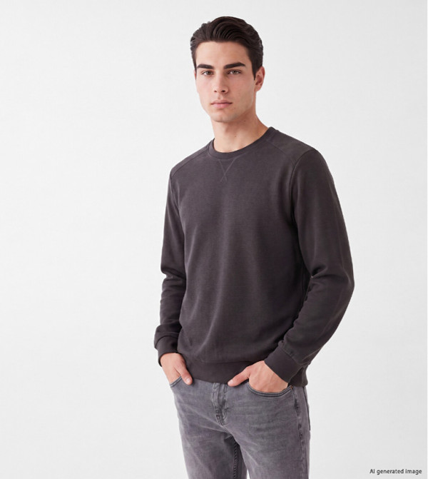 Textured Crew Neck Sweatshirt