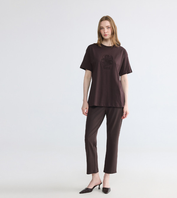 Solid Regular Fit Cropped Trousers