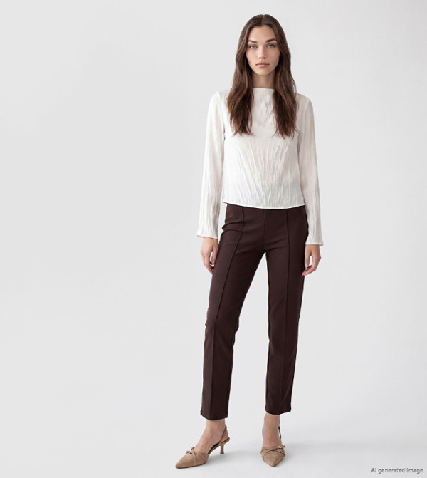 Solid Slim Fit Casual Pants
