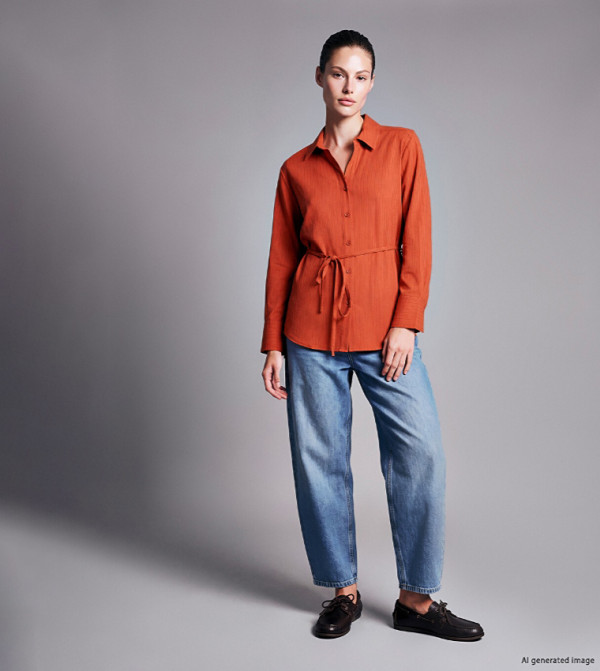 Light Wash Relaxed Fit Jeans