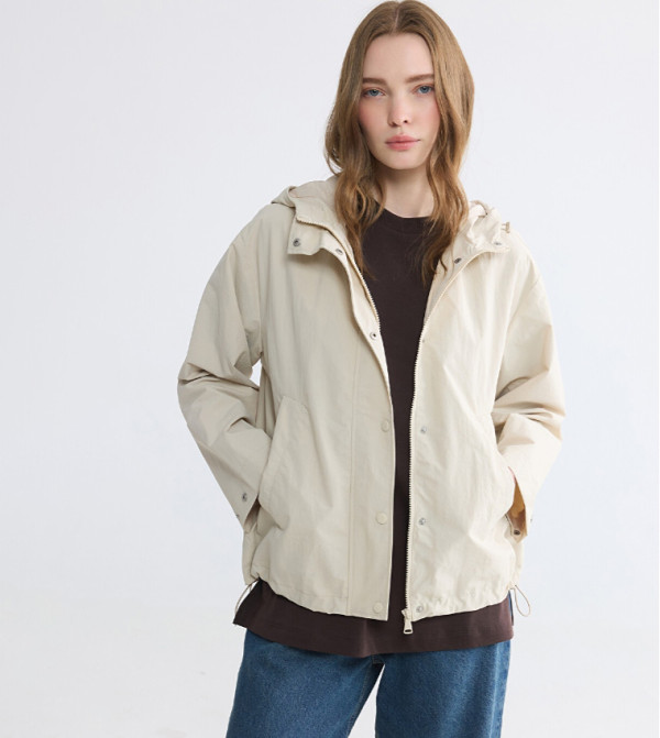Zippered Long Sleeves Hooded Jacket