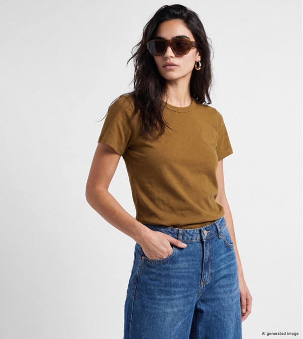 Solid Crew Neck T-Shirt