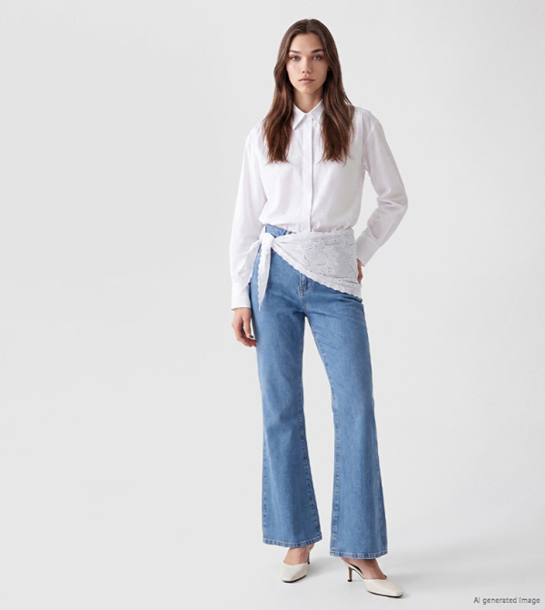 Washed Wide Leg Fit Jeans