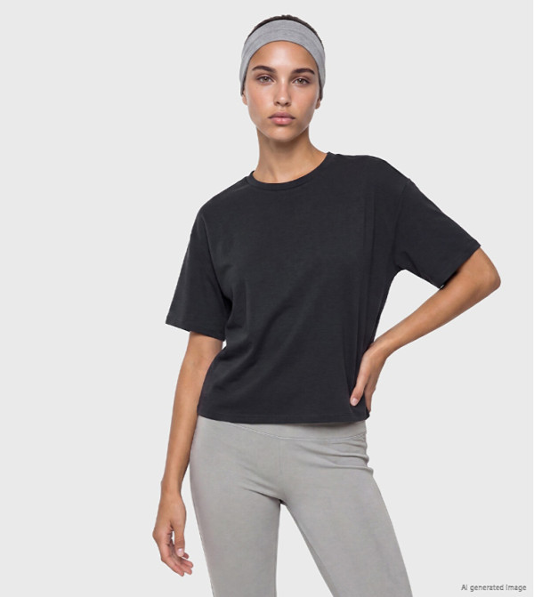 Solid Crew Neck Active Top