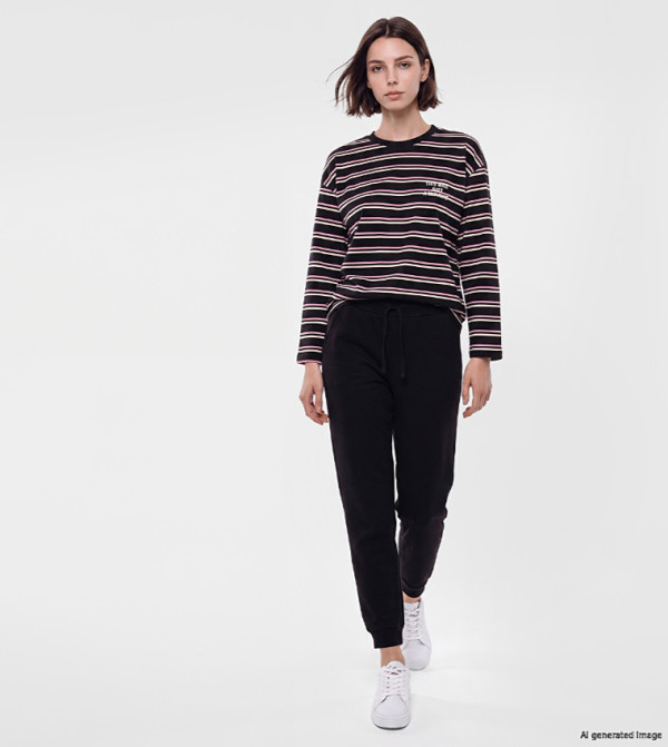 Solid Regular Fit Joggers