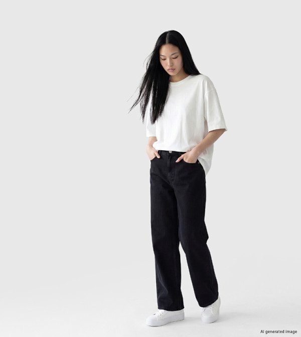 Washed Wide Leg Jeans