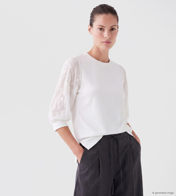 Embroidered Puff Sleeves Top