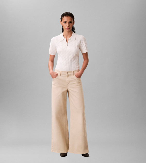 Textured Collared Short Sleeve Top