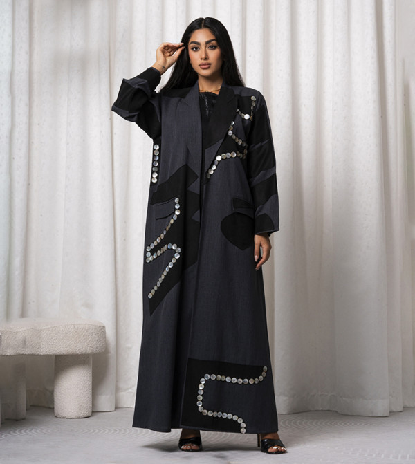 Contrast Detail Buttoned Abaya