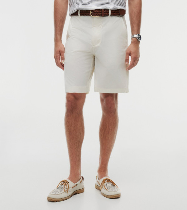 Solid Elastic Waist Chino Shorts