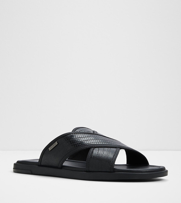OLINO Criss-Cross Flat Sandals