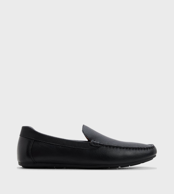 PAGANI Solid Moccasins