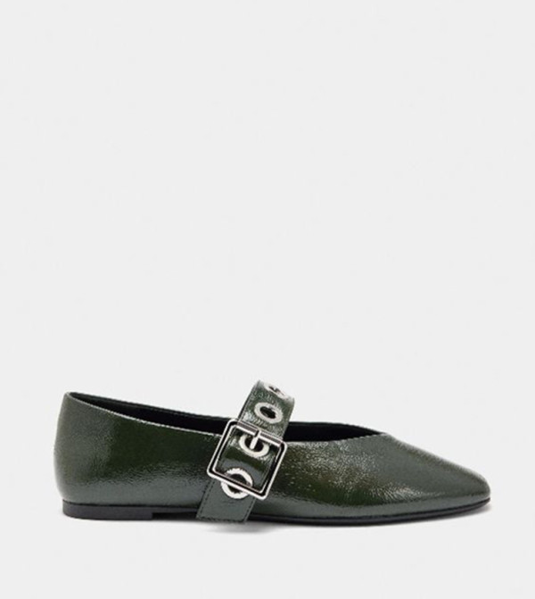 Textured Studs Mary Jane Shoes