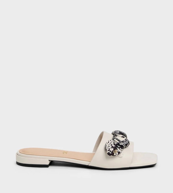 TAYARI Printed-Strap Leather Flat Sandals