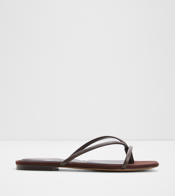 STIVIE Strappy Toe Post Flat Sandals