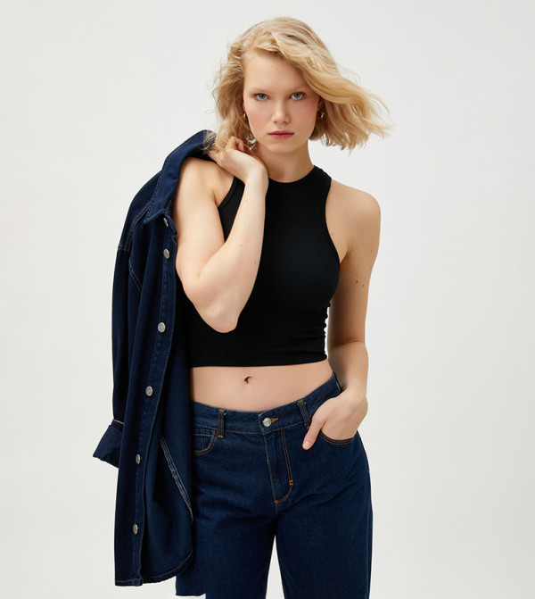 Ribbed Crew Neck Crop Top