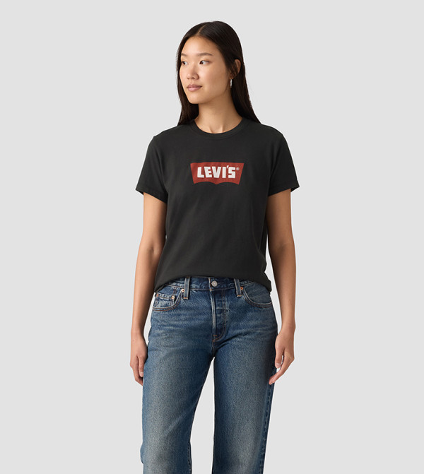 تيشيرت بطبعة شعار وقبة مستديرة 