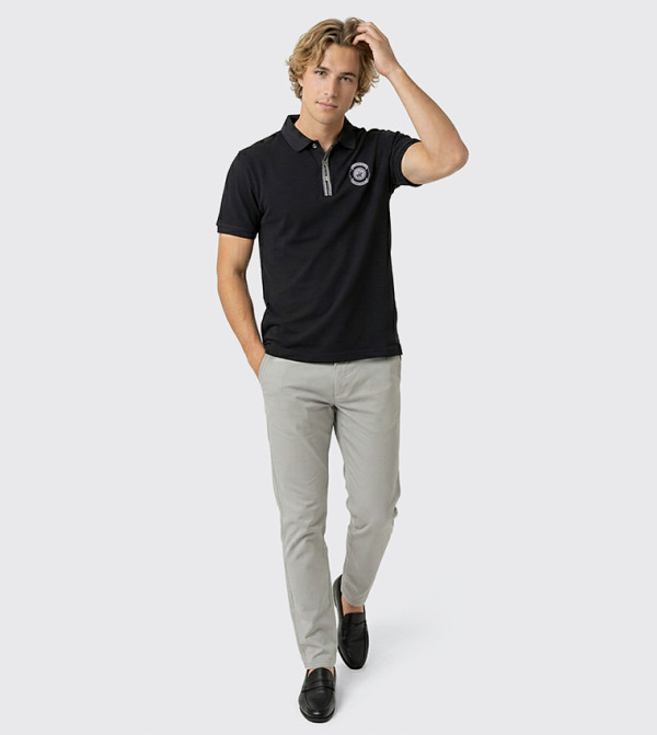 تيشيرت بولو كم قصير بشعار