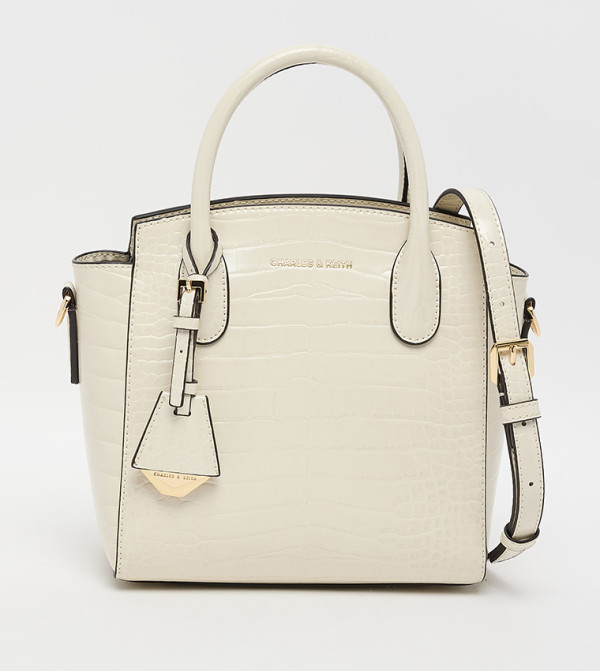 حقيبة ساتشيل 