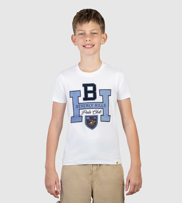 تيشيرت بشعار مطرز وكم قصير