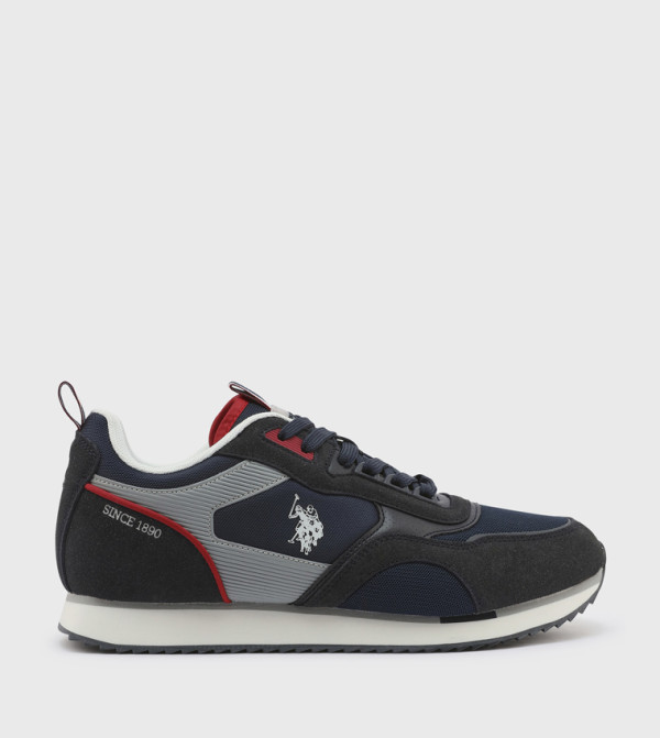 سنيكرز بلونين ورقبة قصيرة 