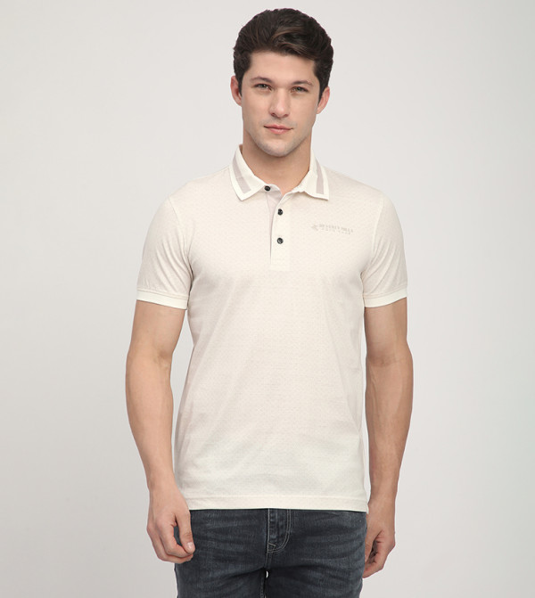 تيشيرت بولو بأكمام قصيرة بطبعة