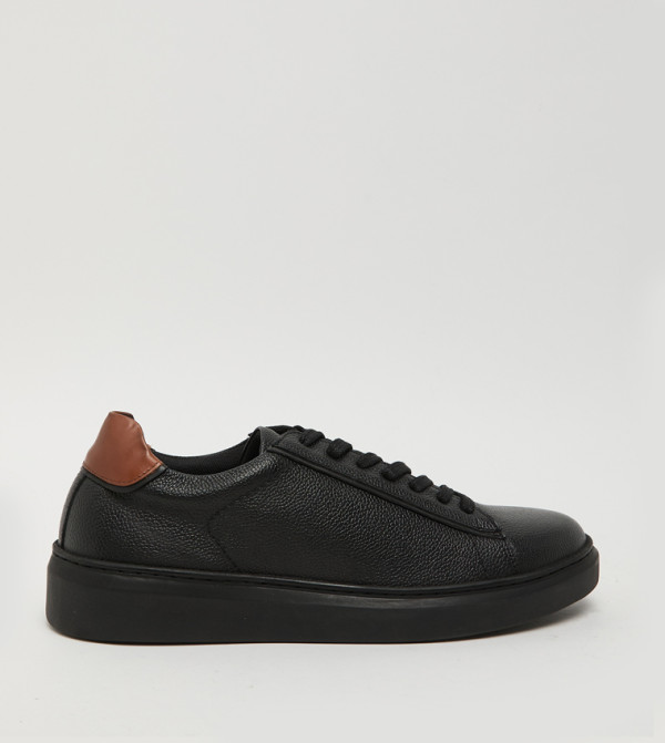 Textured Round Toe Lace-Up Sneakers
