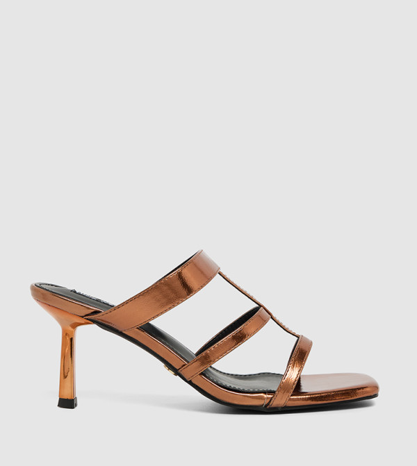 D-AURA Square Toe Heel Sandals
