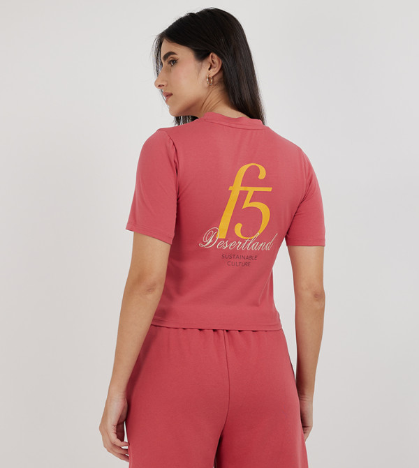 تيشيرت قصير مزخرف