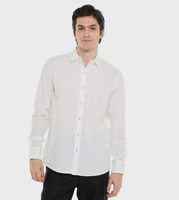 قميص منسوج بأكمام طويلة وياقة كلاسيك