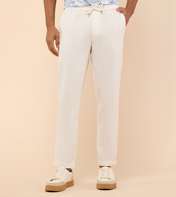 بنطلون مرن برباط على الخصر