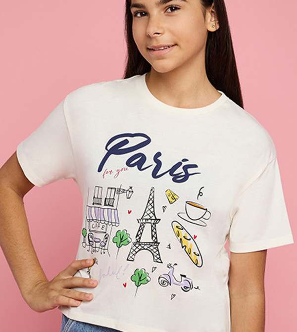 تيشيرت كم قصير بقبة مستديرة بطبعة