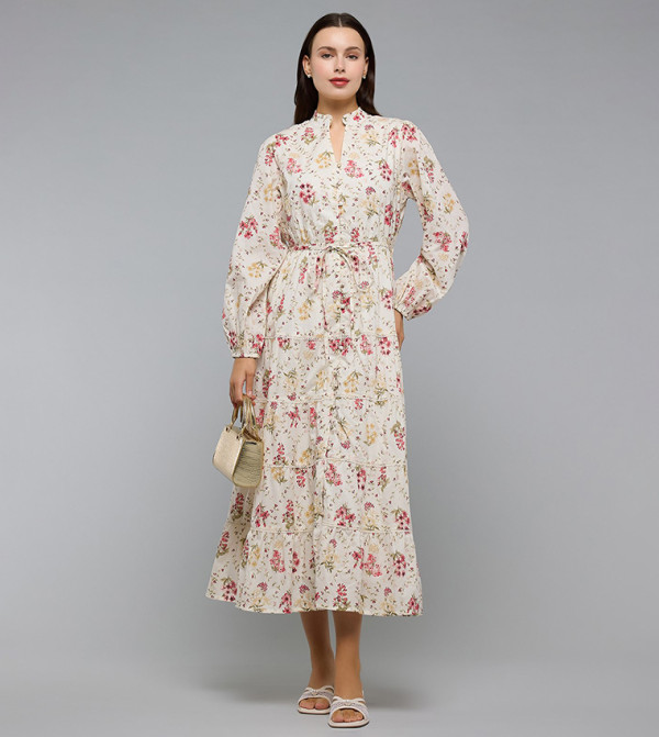 فستان طبقات بقبة مفتوحة وكم طويل 