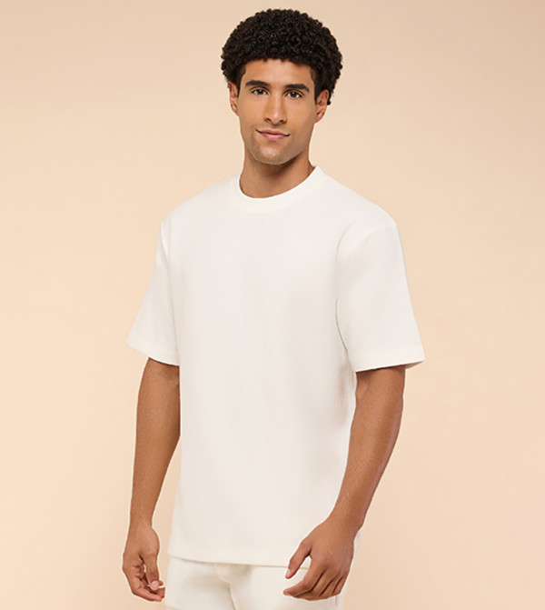 Textured T-Shirt with Crew Neck and Short Sleeves
