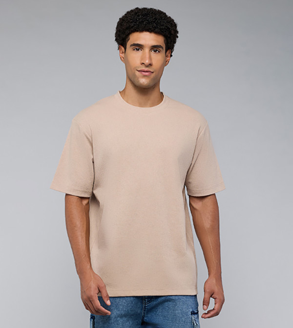 تيشيرت كم قصير بقبة مستديرة 