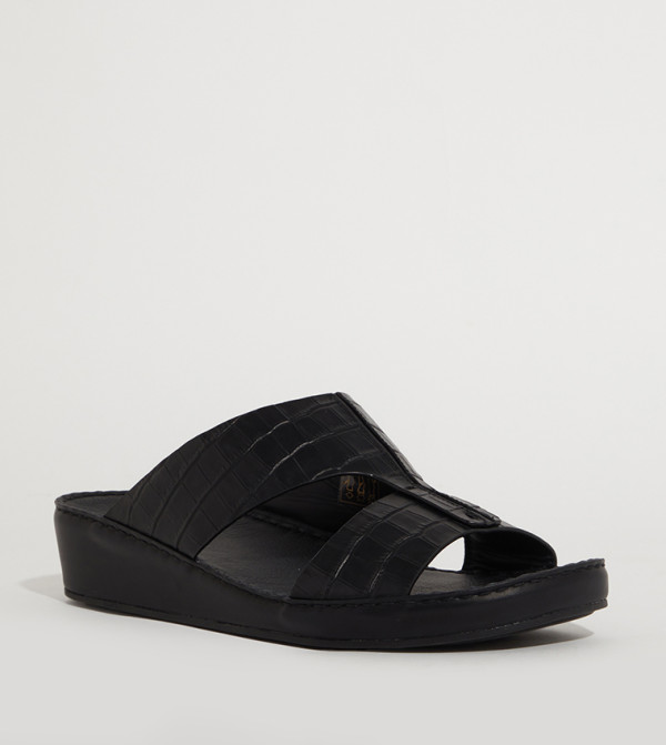 HASSAN Textured Arabic Sandals