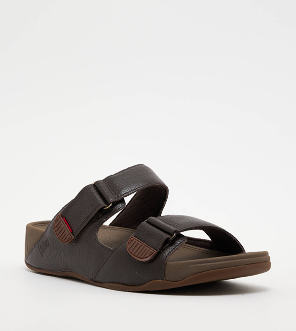 صندل جلد بإبزيم 