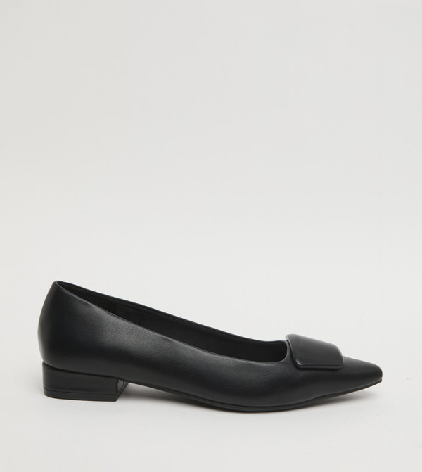 CRAW Pointed Toe Pumps