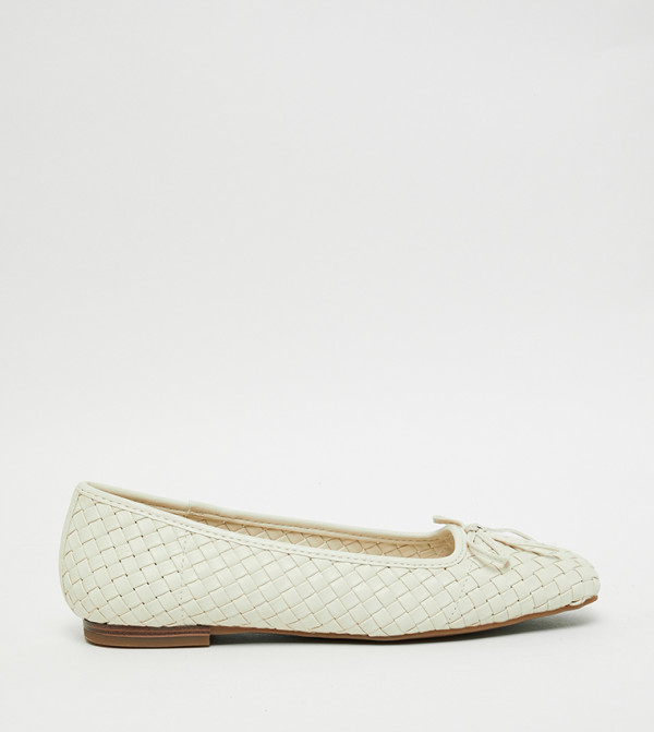 AZURA Braided Round Toe Ballerinas