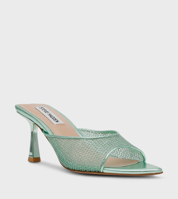 صندل بكعب بنقشة بارزة